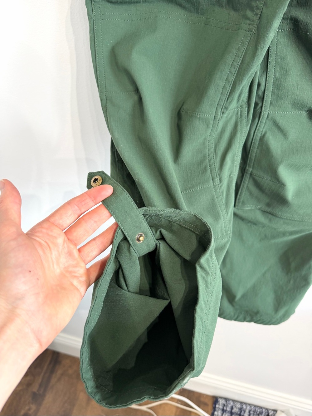 Duluth Heirloom Gardening Bib Overalls multicolor garden green - Picture 6 of 9